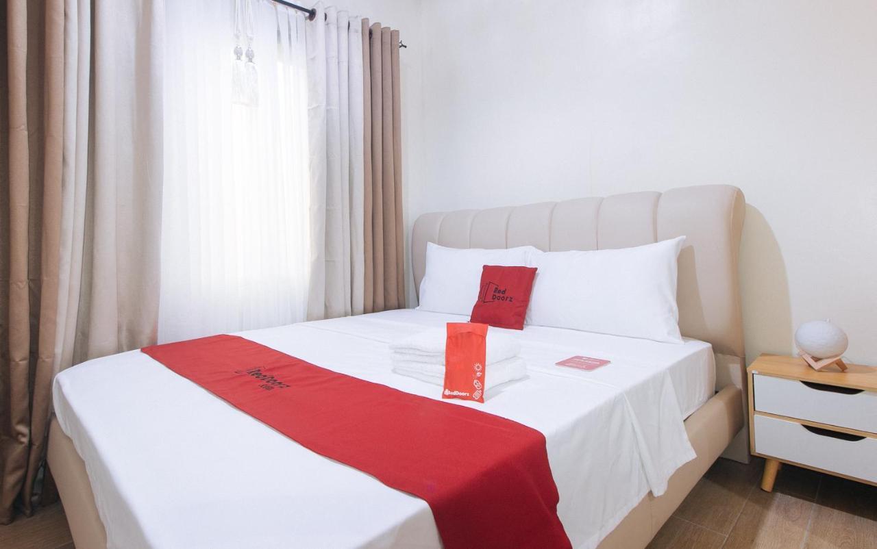 Reddoorz Plus @ Cuarto Verde Staycation Las Piñas المظهر الخارجي الصورة
