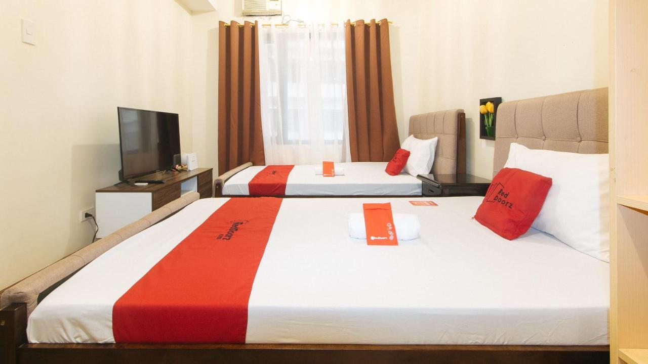 Reddoorz Plus @ Cuarto Verde Staycation Las Piñas المظهر الخارجي الصورة