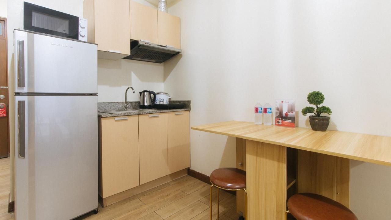 Reddoorz Plus @ Cuarto Verde Staycation Las Piñas المظهر الخارجي الصورة