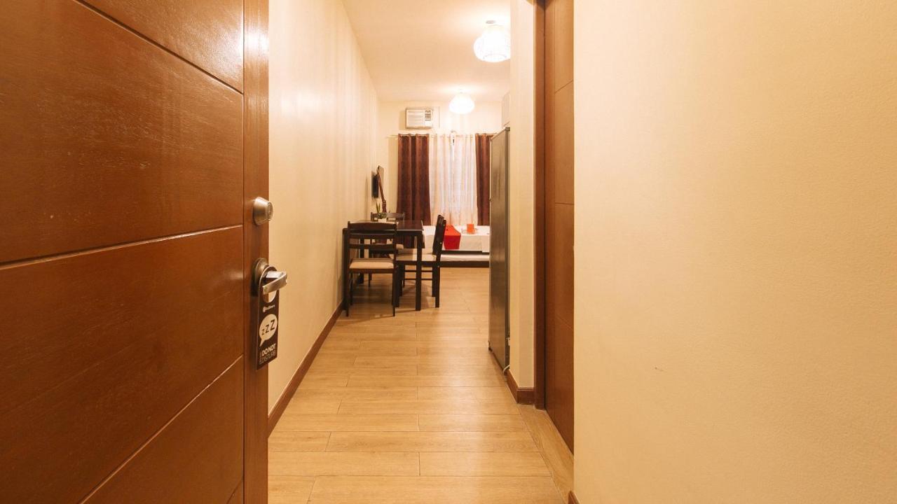 Reddoorz Plus @ Cuarto Verde Staycation Las Piñas المظهر الخارجي الصورة