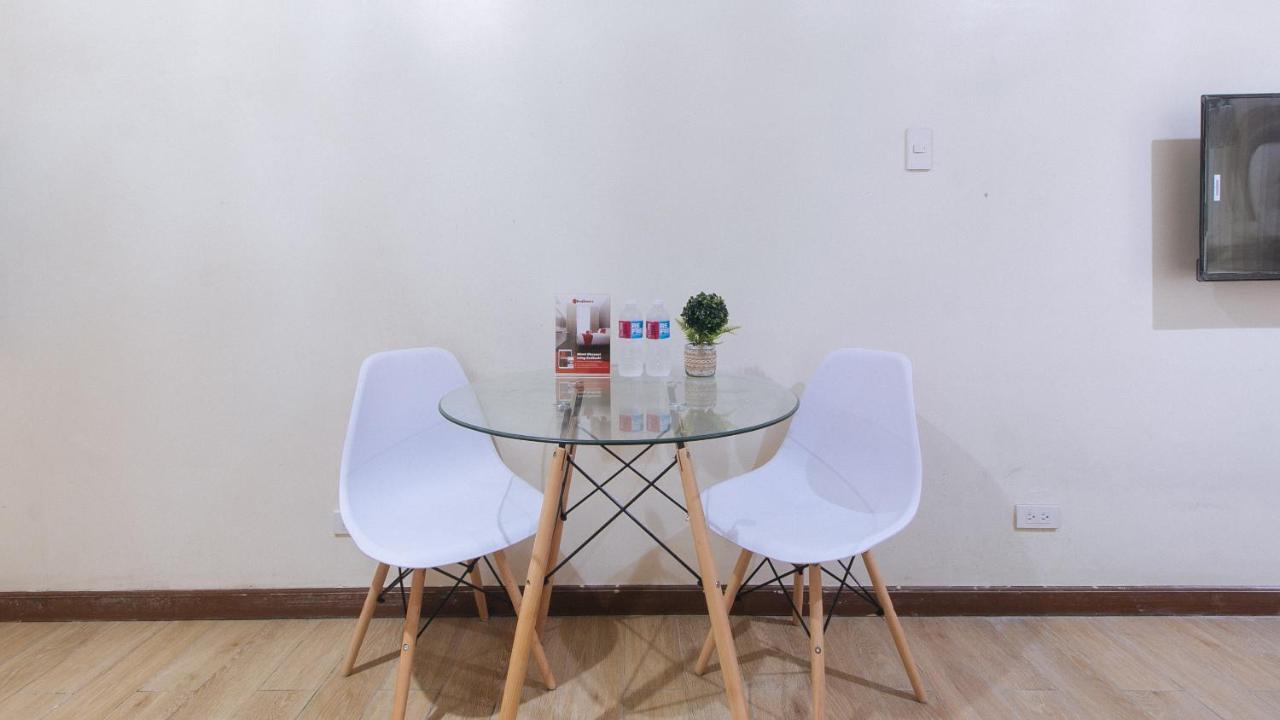 Reddoorz Plus @ Cuarto Verde Staycation Las Piñas المظهر الخارجي الصورة