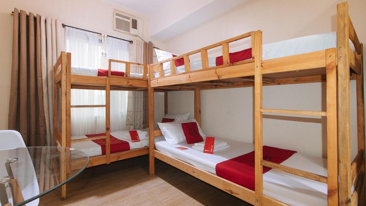 Reddoorz Plus @ Cuarto Verde Staycation Las Piñas المظهر الخارجي الصورة