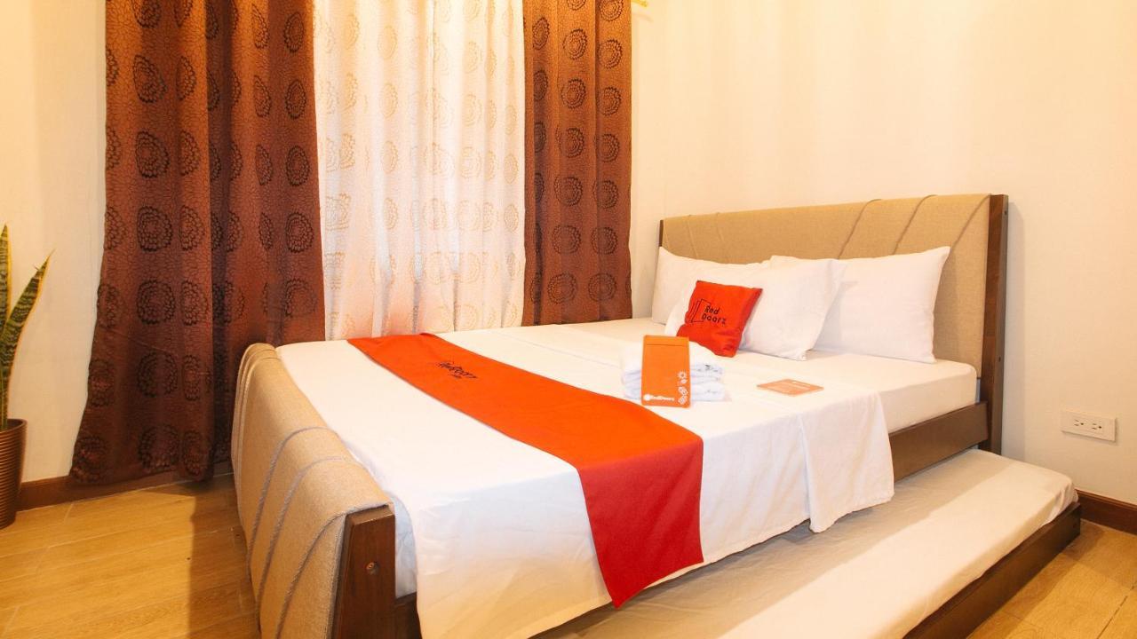 Reddoorz Plus @ Cuarto Verde Staycation Las Piñas المظهر الخارجي الصورة